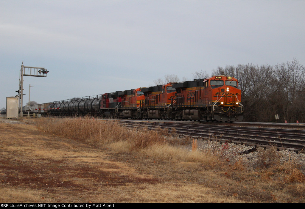 BNSF 8216